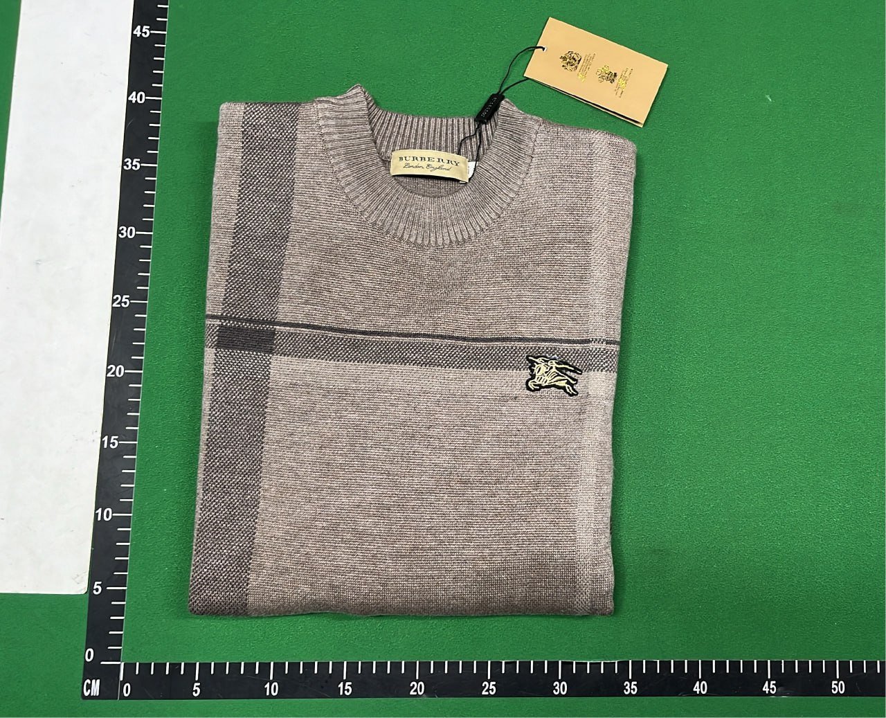  Men's Classic Plaid Knit Sweater with Embroidered Logo [2 styles] -4