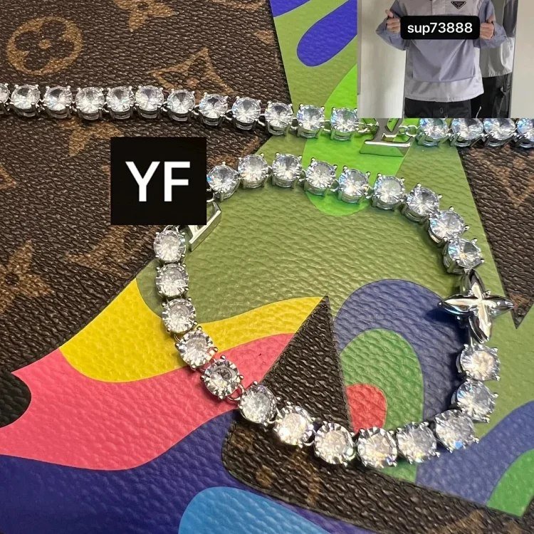 Louis Vuitton Monogram Diamond Bracelet -2