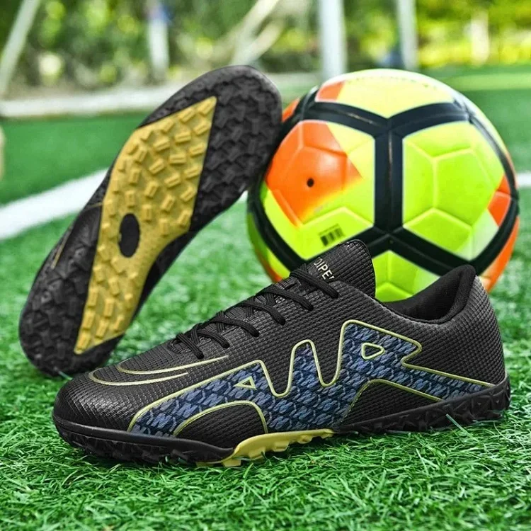 NIKE AIR ZOOM SOCCER SHOES