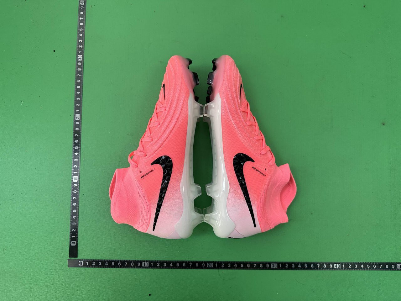 NIKE AIR ZOOM SOCCER SHOES -3