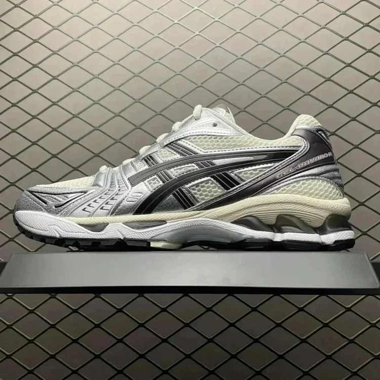 Asics gel nyc & Nike x Noc source image 1