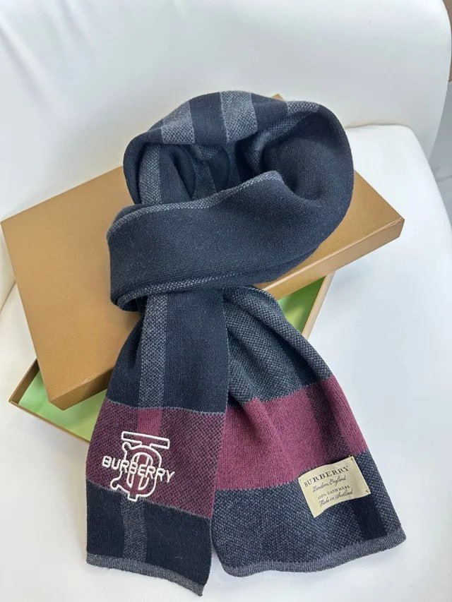 LV Louis Vuitton Burberry scarf (33 styles) -3