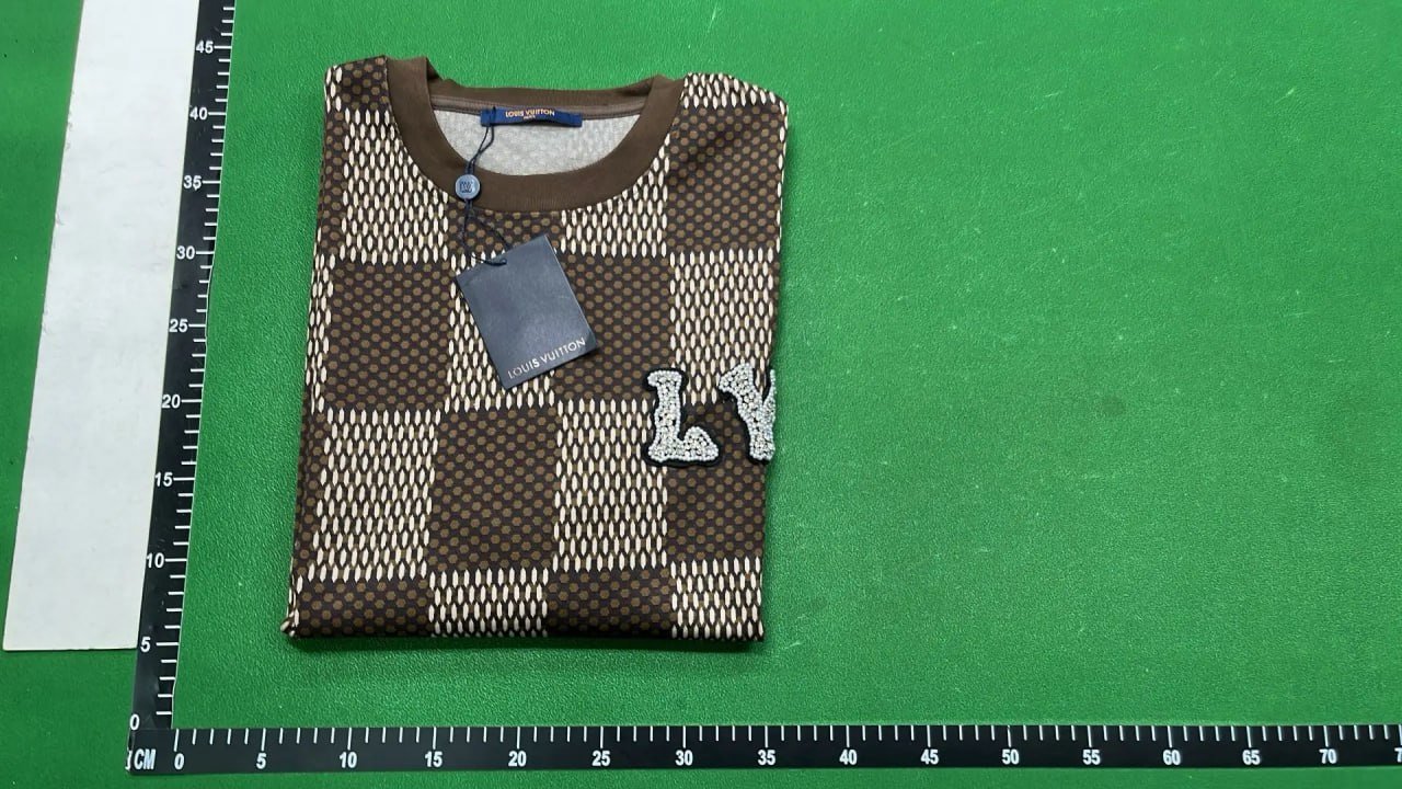Louis Vuitton Tee -2