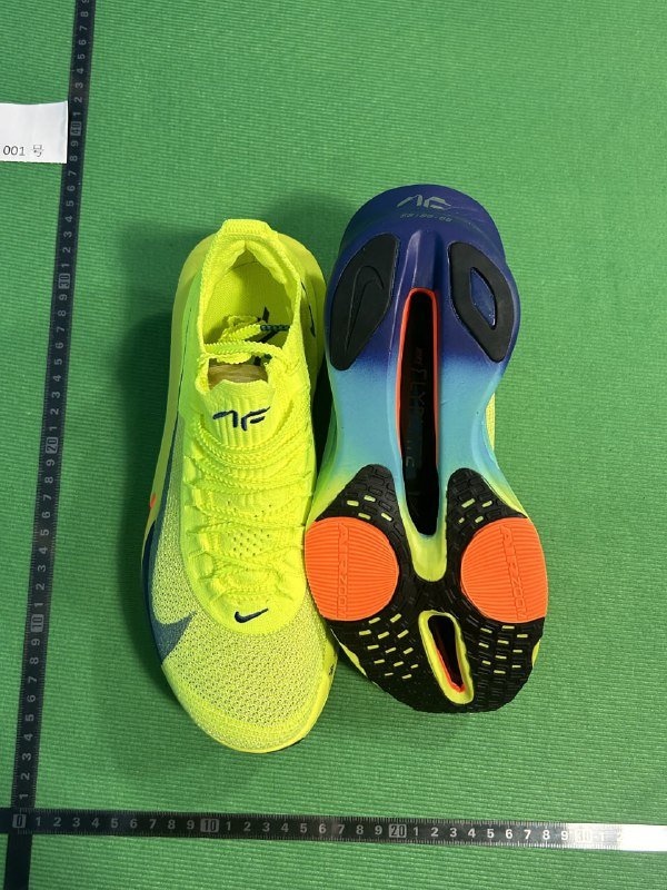 Alpha III running shoes -2