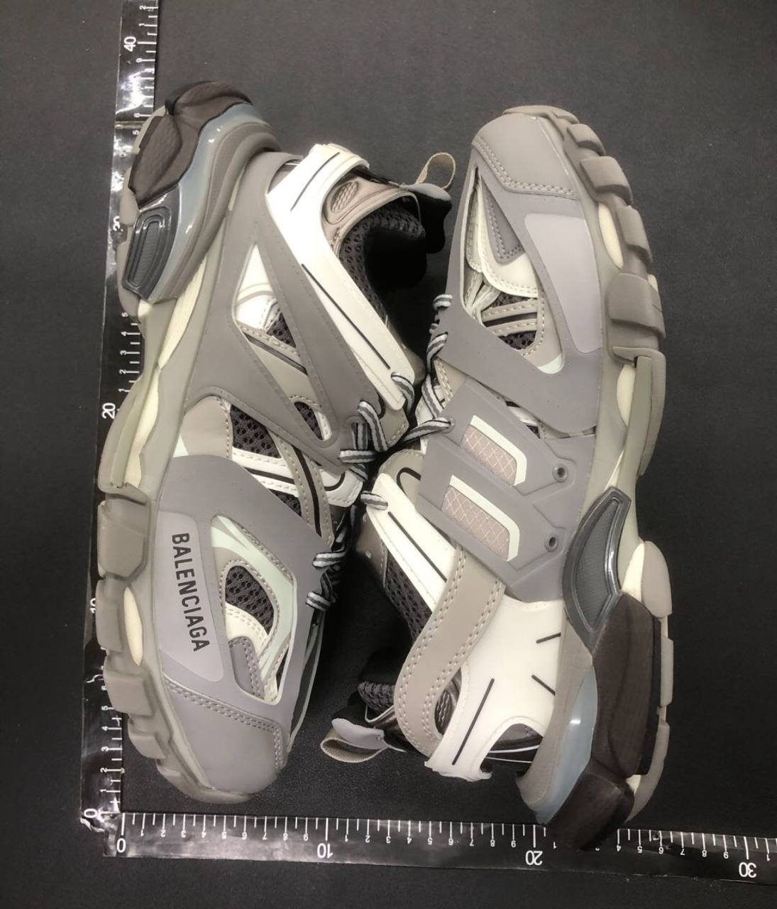 Balenciaga Track  -3