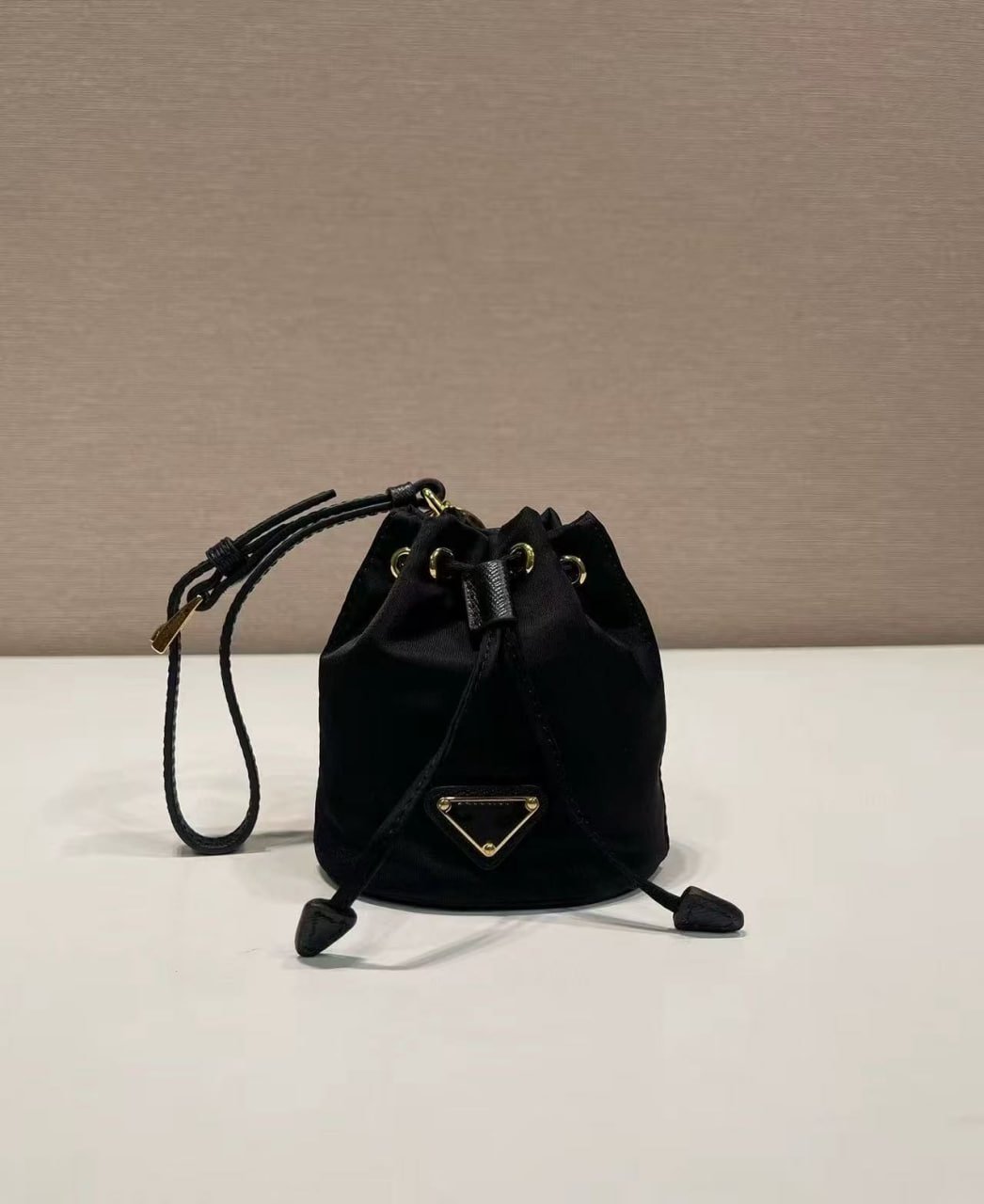 Prada bagBurberry messenger bagwaist bagshoulder bag -2