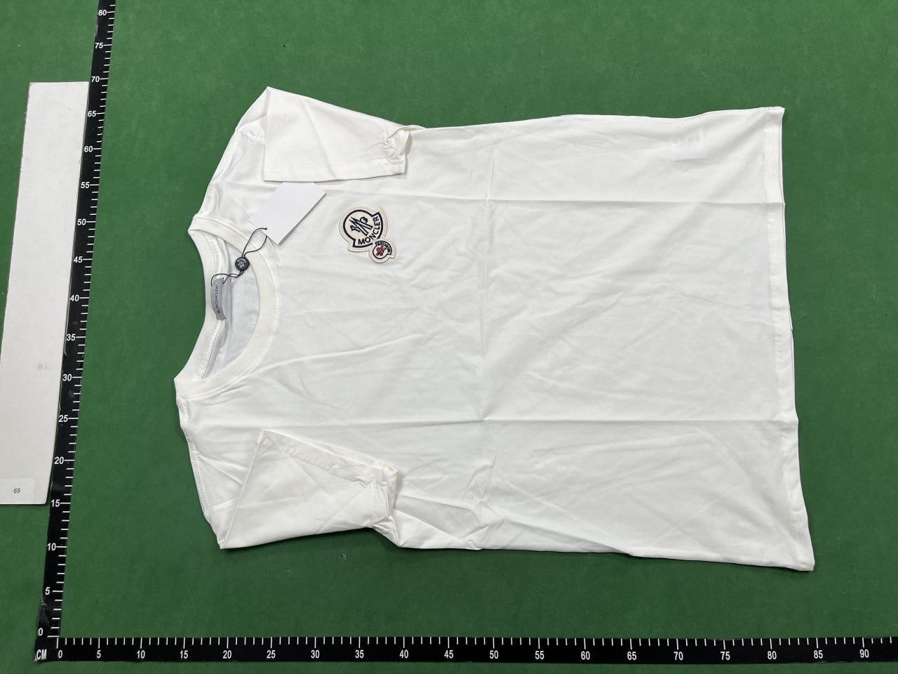 Moncler T-shirtsshort sleevetee  collection -4