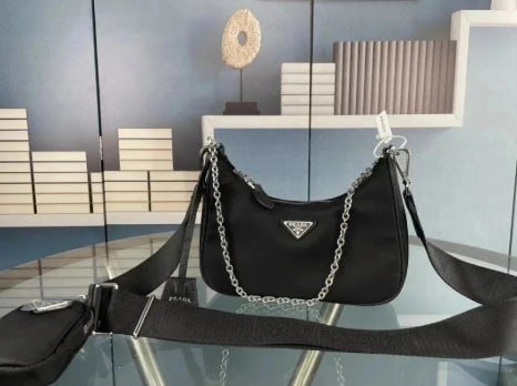 prada  bags -4