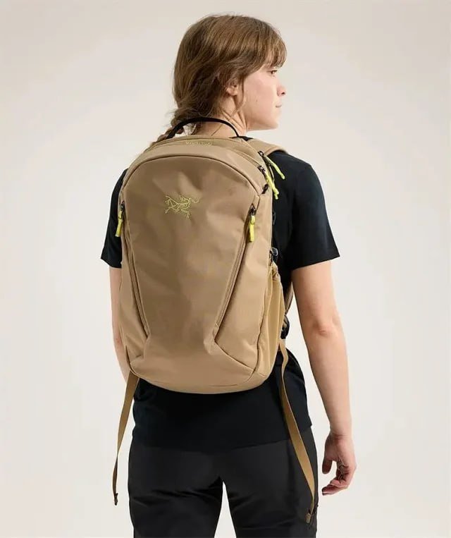  ArcrTeryx bags -3