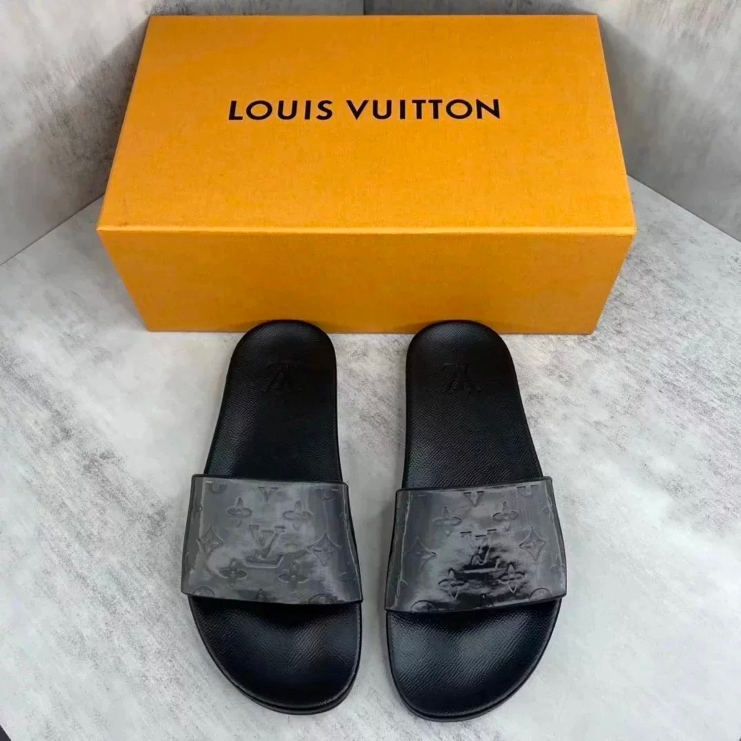 11 Louis Vuitton Slippers -3