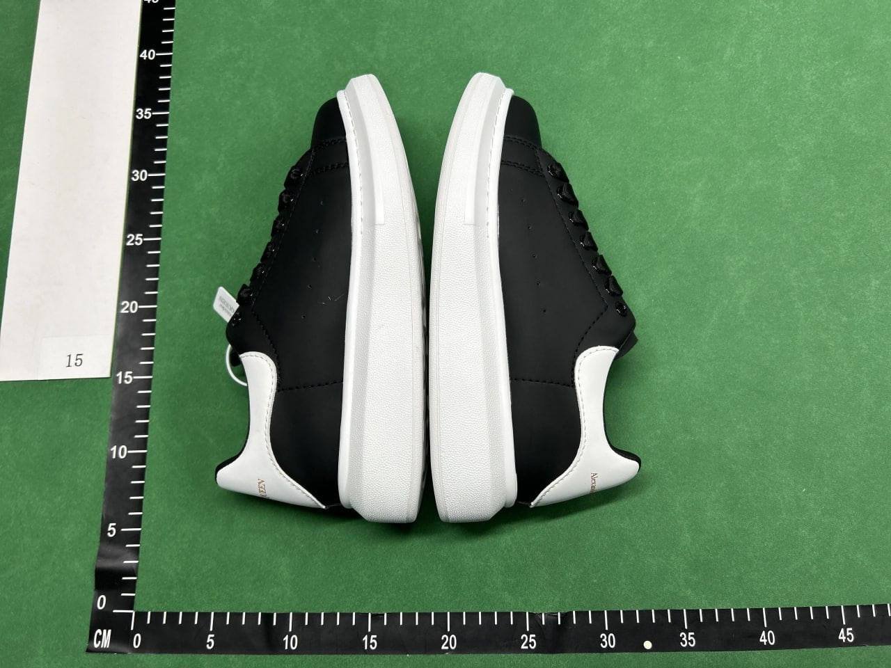 Alexander McQueen Oversized Sneakers [25 styles] -3