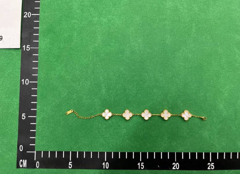 V Gold High Version Four-Leaf Clover Bracelet [40 styles] -2