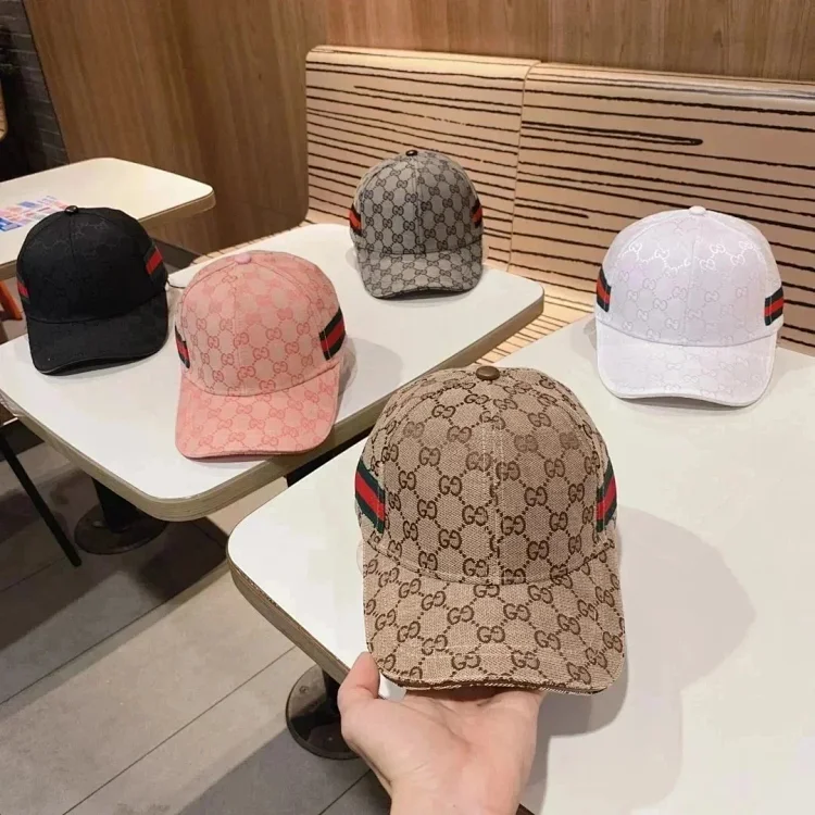 Gucci GG Supreme Baseball Caps