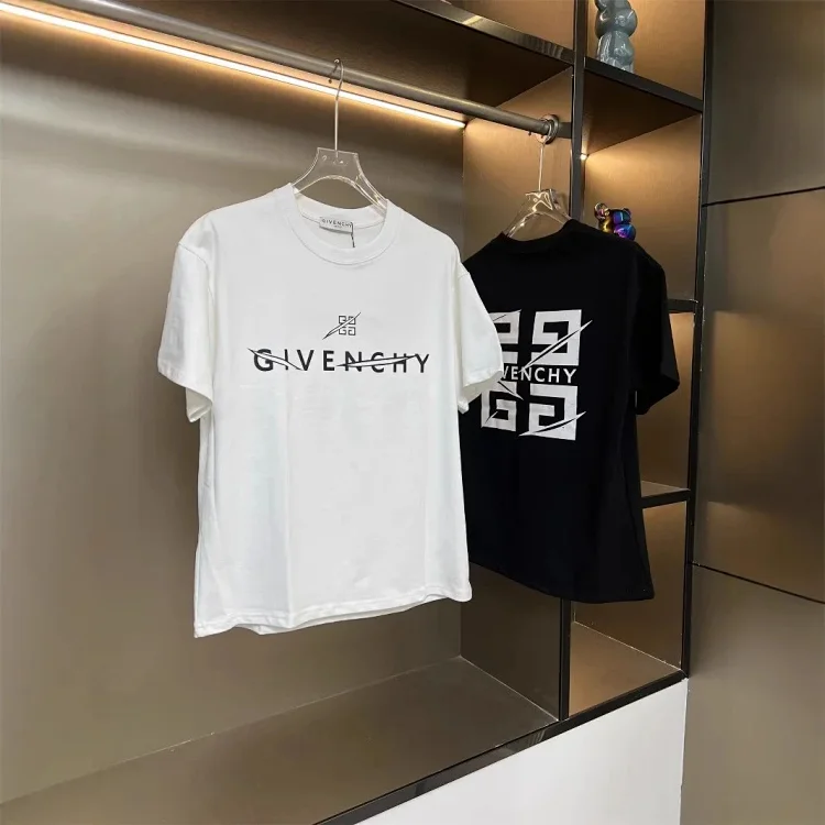 Givenchy 4G Logo T-Shirt [2 st source image 1