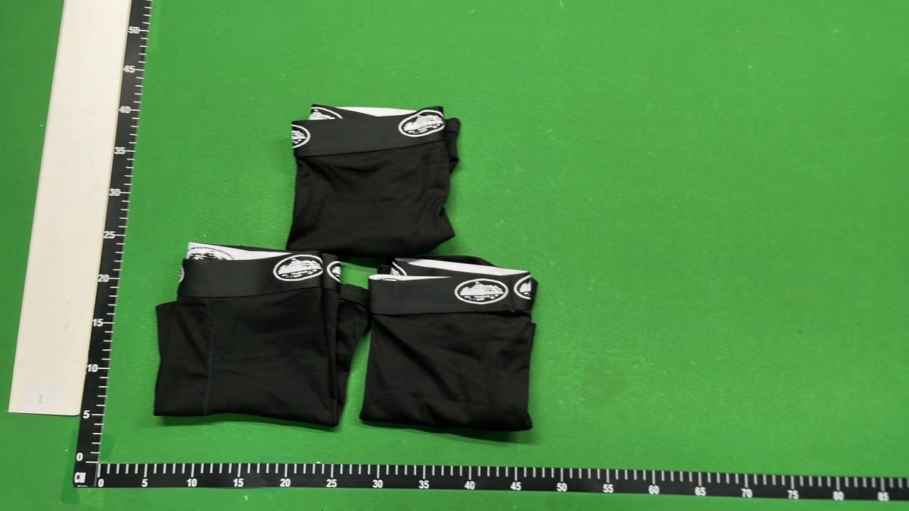 Authentic Classique Cover Men's Classic T-Shirt with Star Logo - Medium Size -2