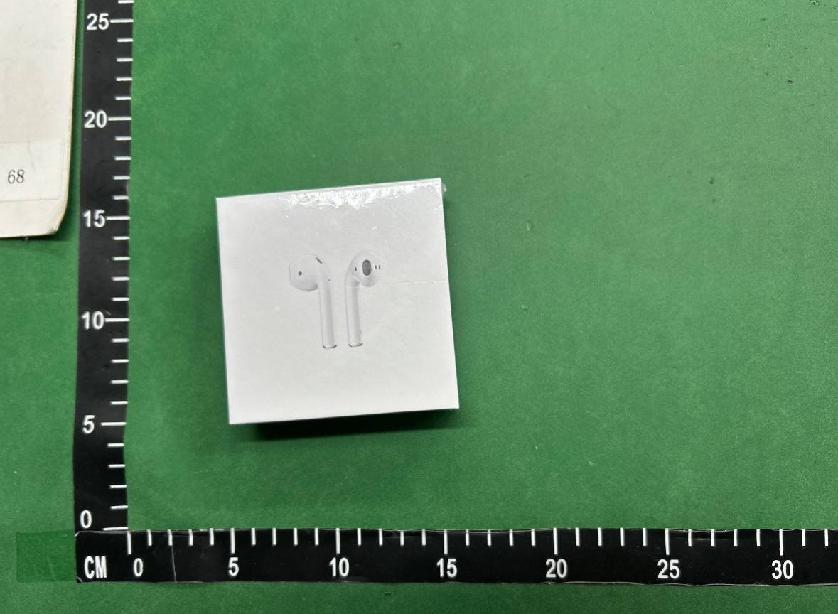 Apple AirPods 2 Wireless Earbuds -2