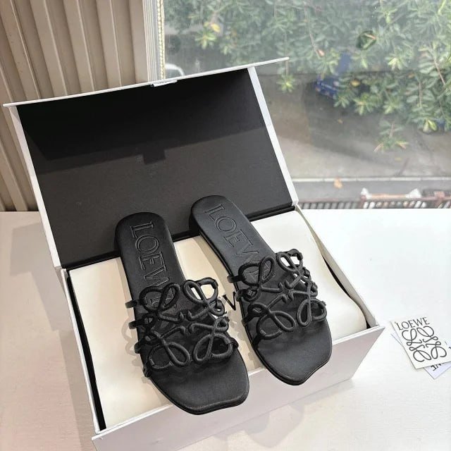  LOEWE Anagram Slide Sandals [3 styles] -4