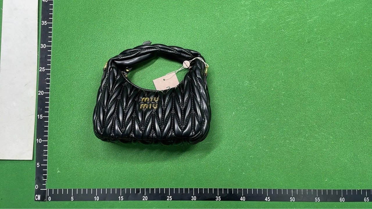 Miu Miu Matelassé Quilted Hobo Bag -4