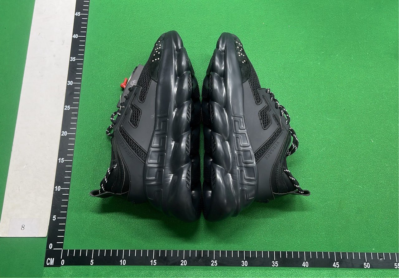 Versace chain reaction -2