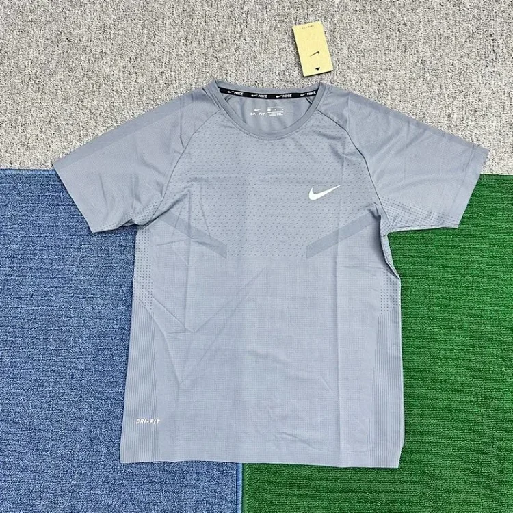 NIKE Sport Tee