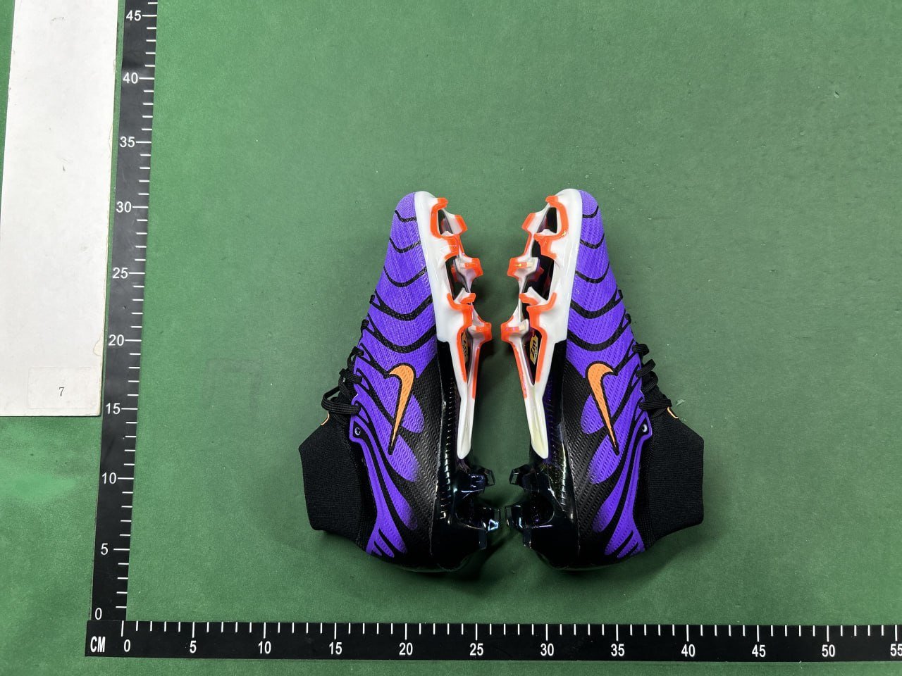 Nike soccer shoes -4