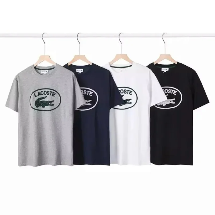 Lacoste T-shirt   (40 CP)