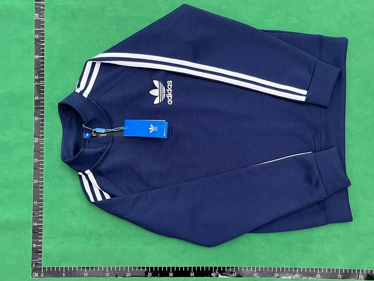didas suit -4