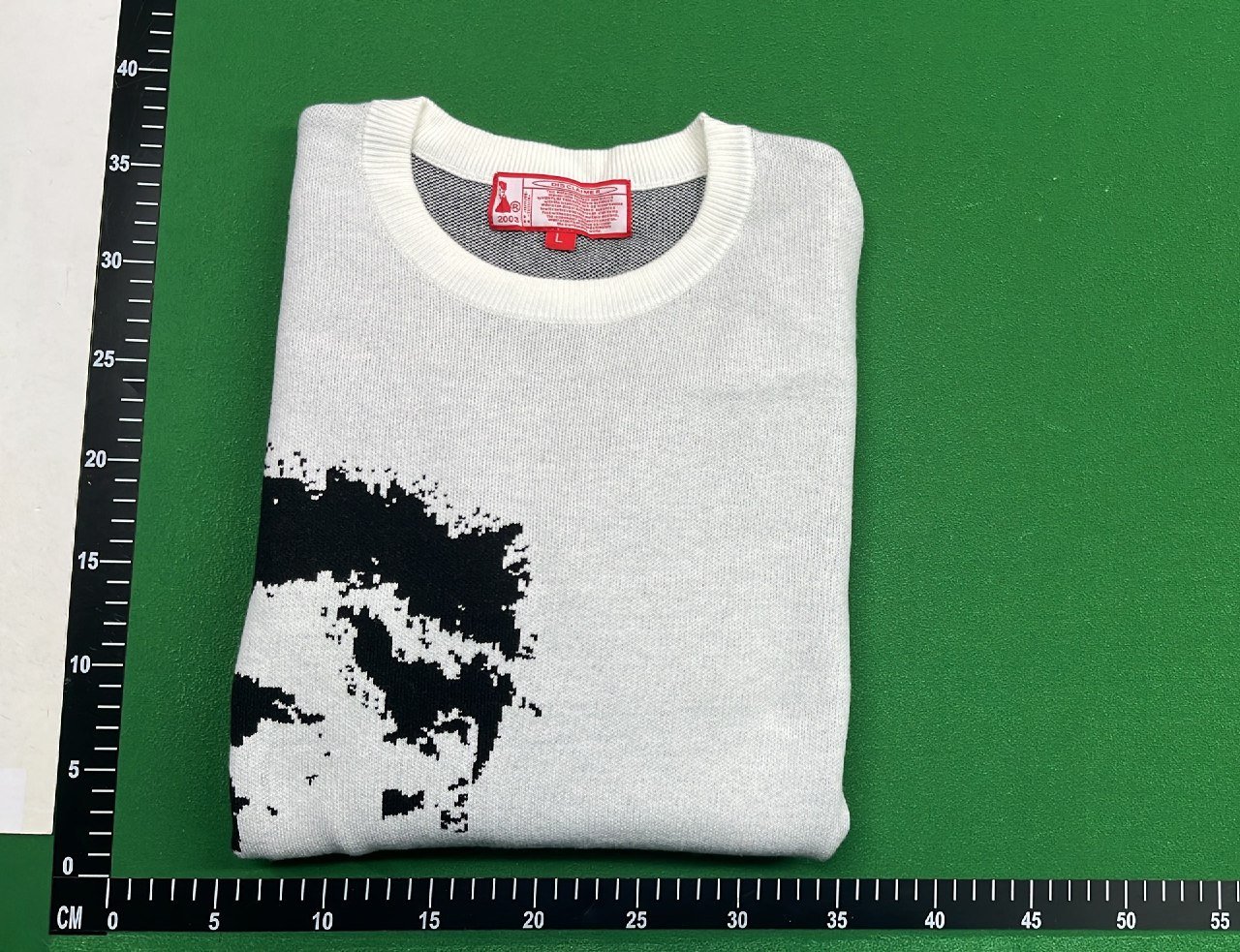  Supreme Vintage Graphic Crewneck Sweater  -4