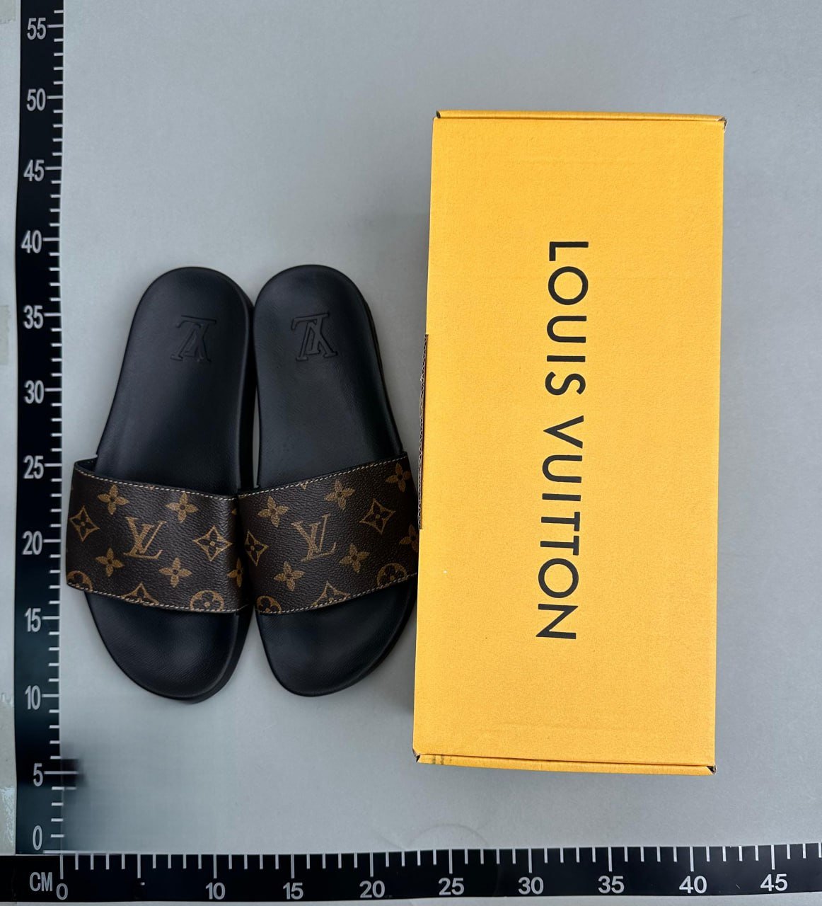 Louis Vuitton Slippers -2