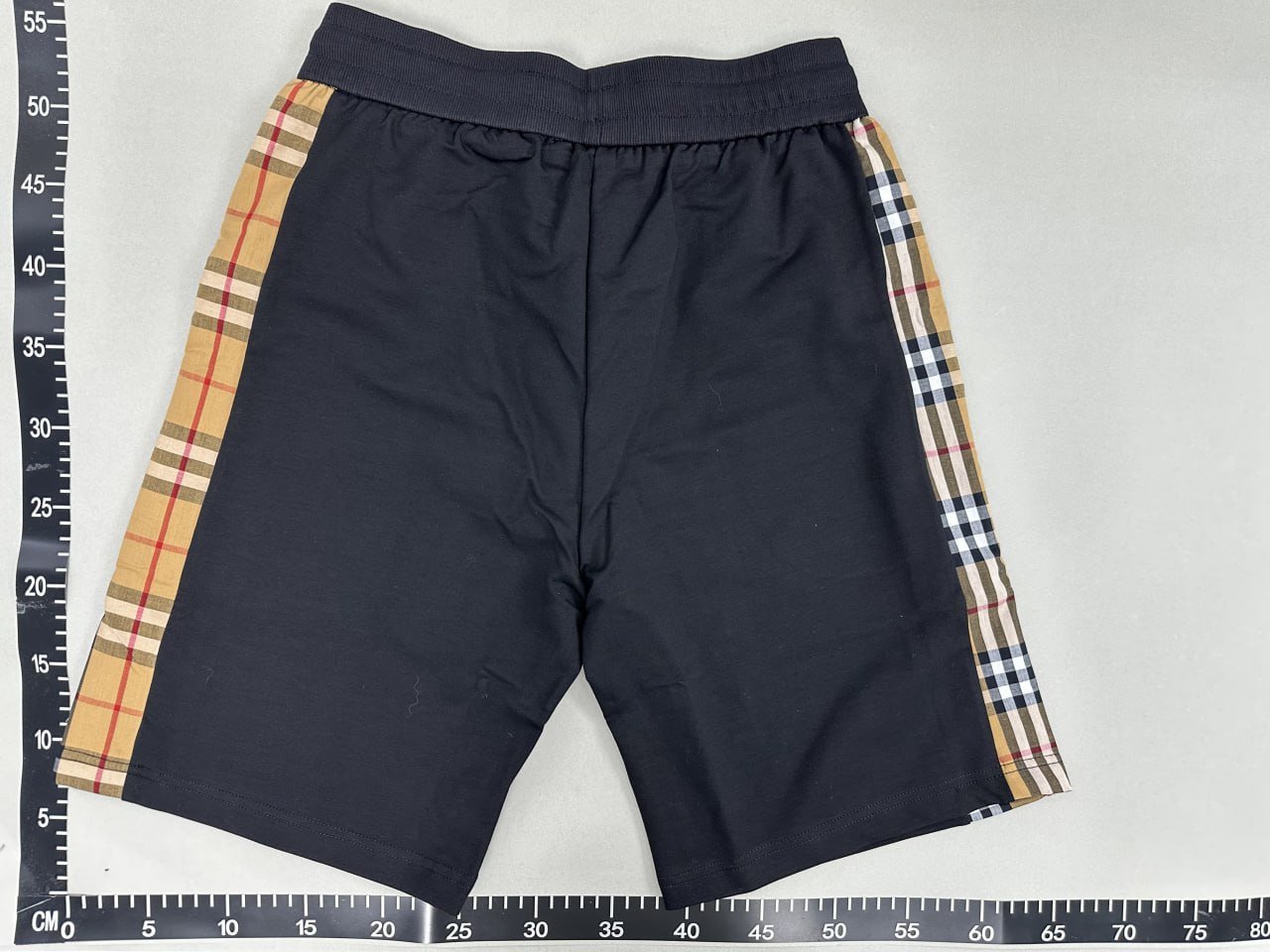 Burberry shorts -4