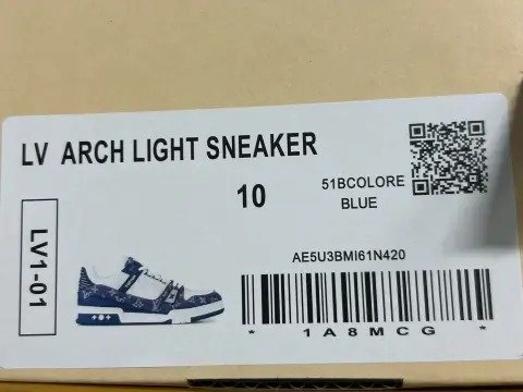 Embossed Print Low-top Fashion Sneakers P7B -4