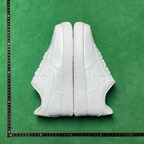 S size, pure white and pure bl