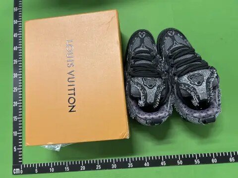 TT 8 Round-Toe Low-Top Sneakers -2