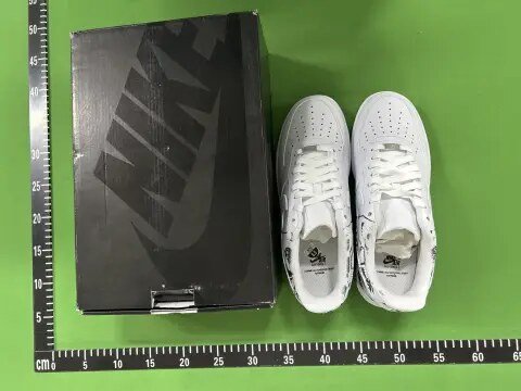 Comme des Garcons x Air Force 1 Black and White -2