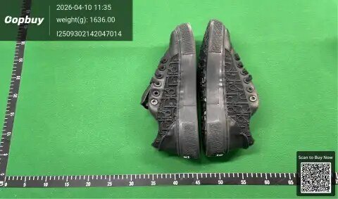 Breathable Low-Top Casual Sneakers -4