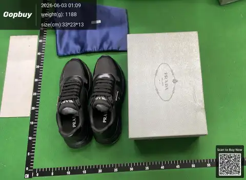 In stock: P brand sneakers, chunky-soled casual shoes, men’s and women’s fashionable casual footwear with a serrated sole, made of... -3