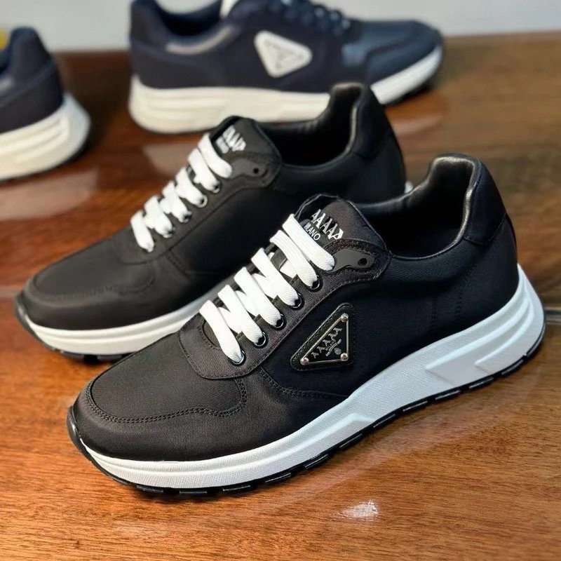 In stock: P brand sneakers, ch
