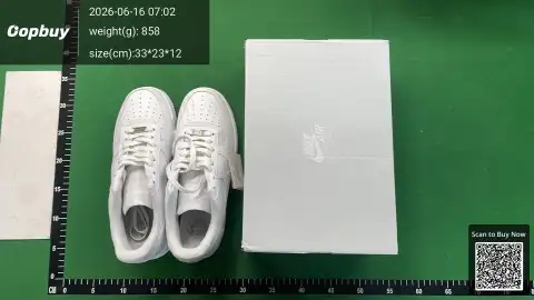 Fashionable sneakers -6