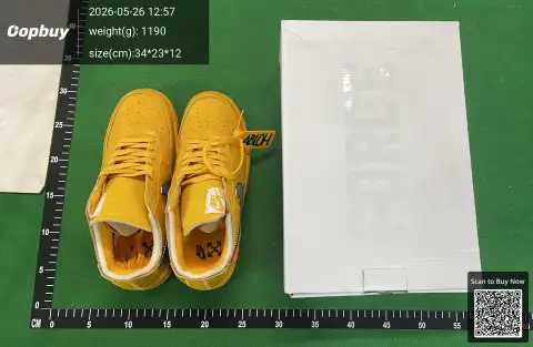 Fashionable sneakers -4
