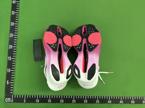 LT3 Comfortable, Stylish, Non-Slip, Shock-Absorbing Low-Top Running Shoes -3