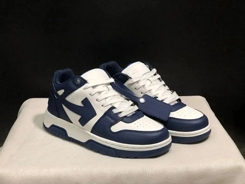 WO round-toe sneakers