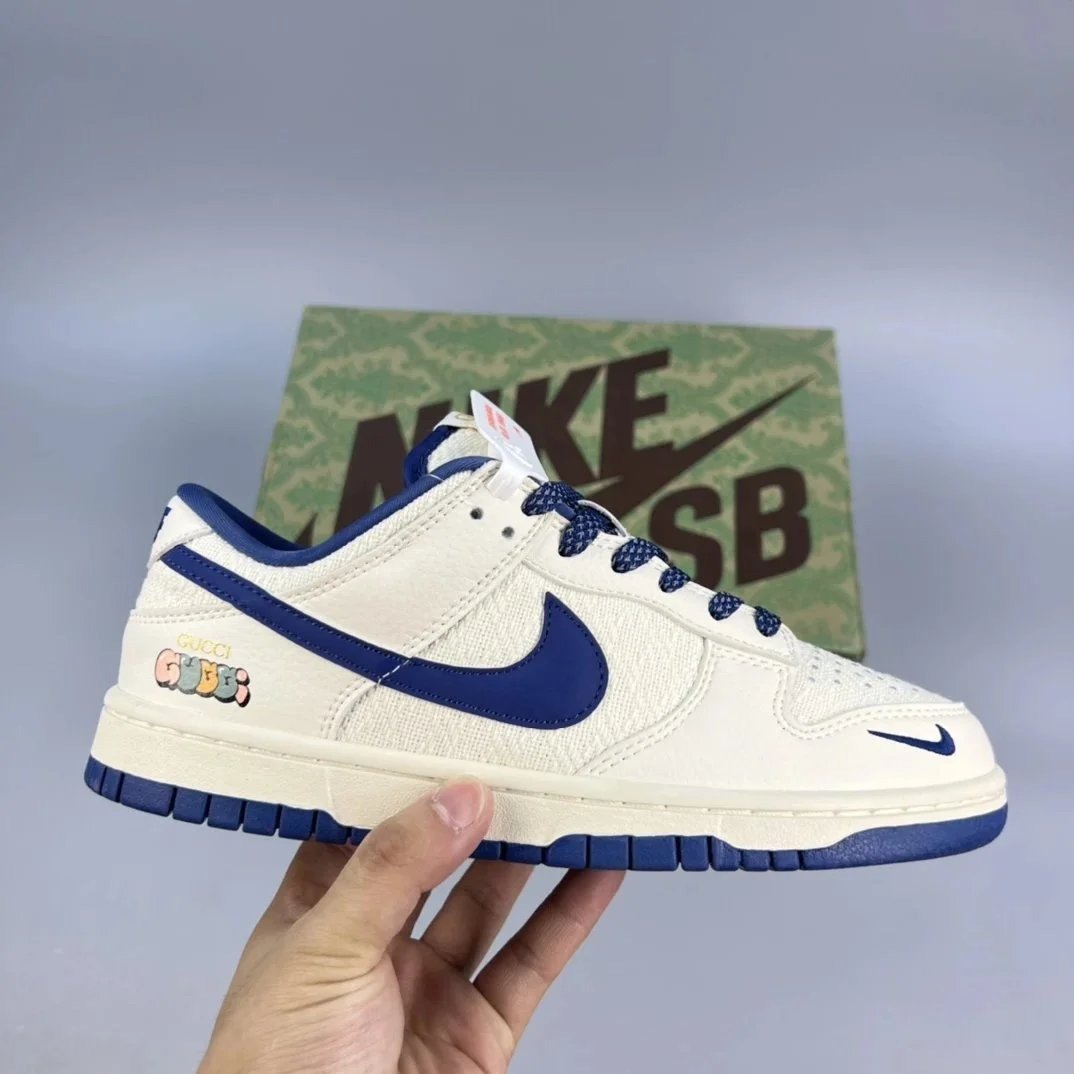 Comfortable athletic sneakers -6