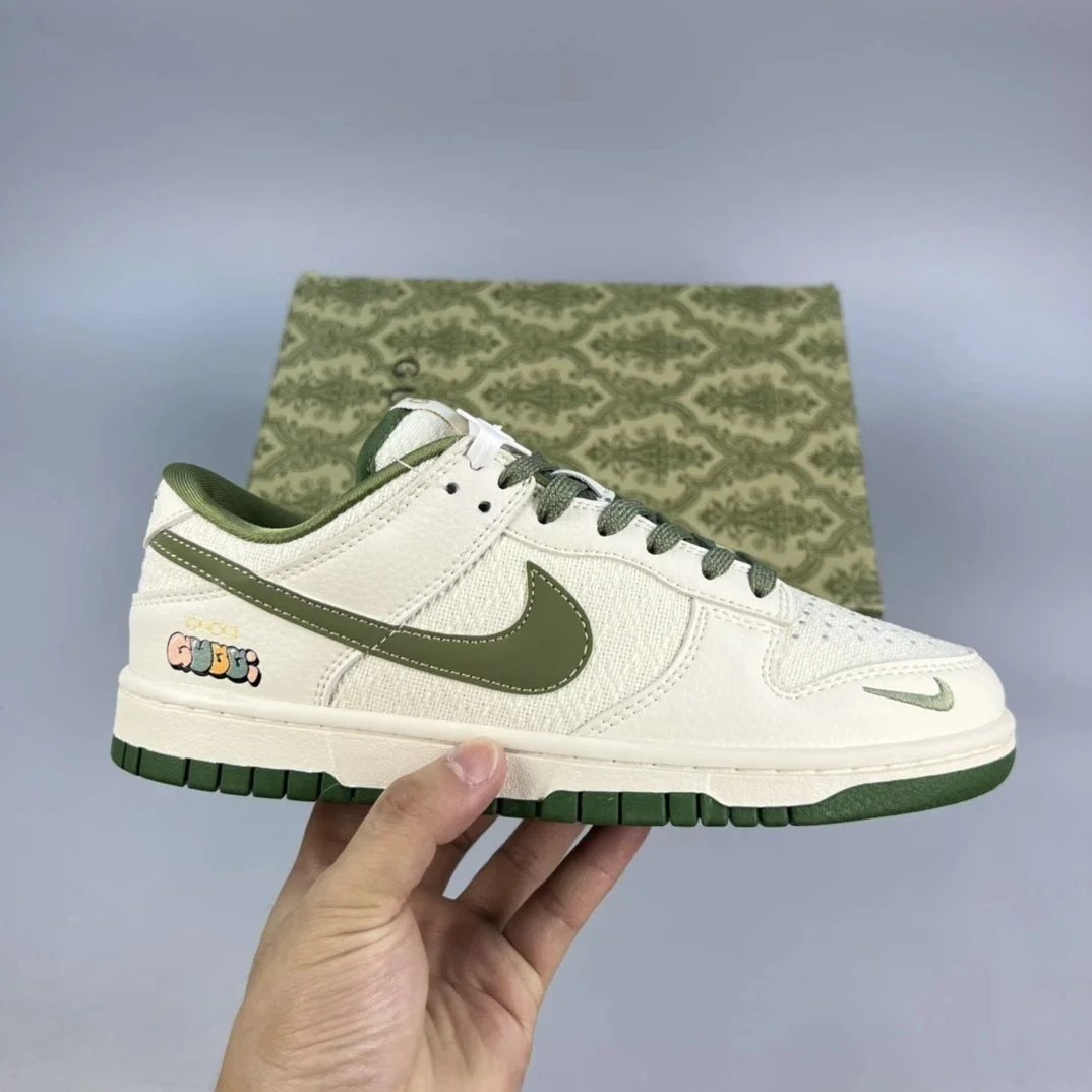 Comfortable athletic sneakers -5