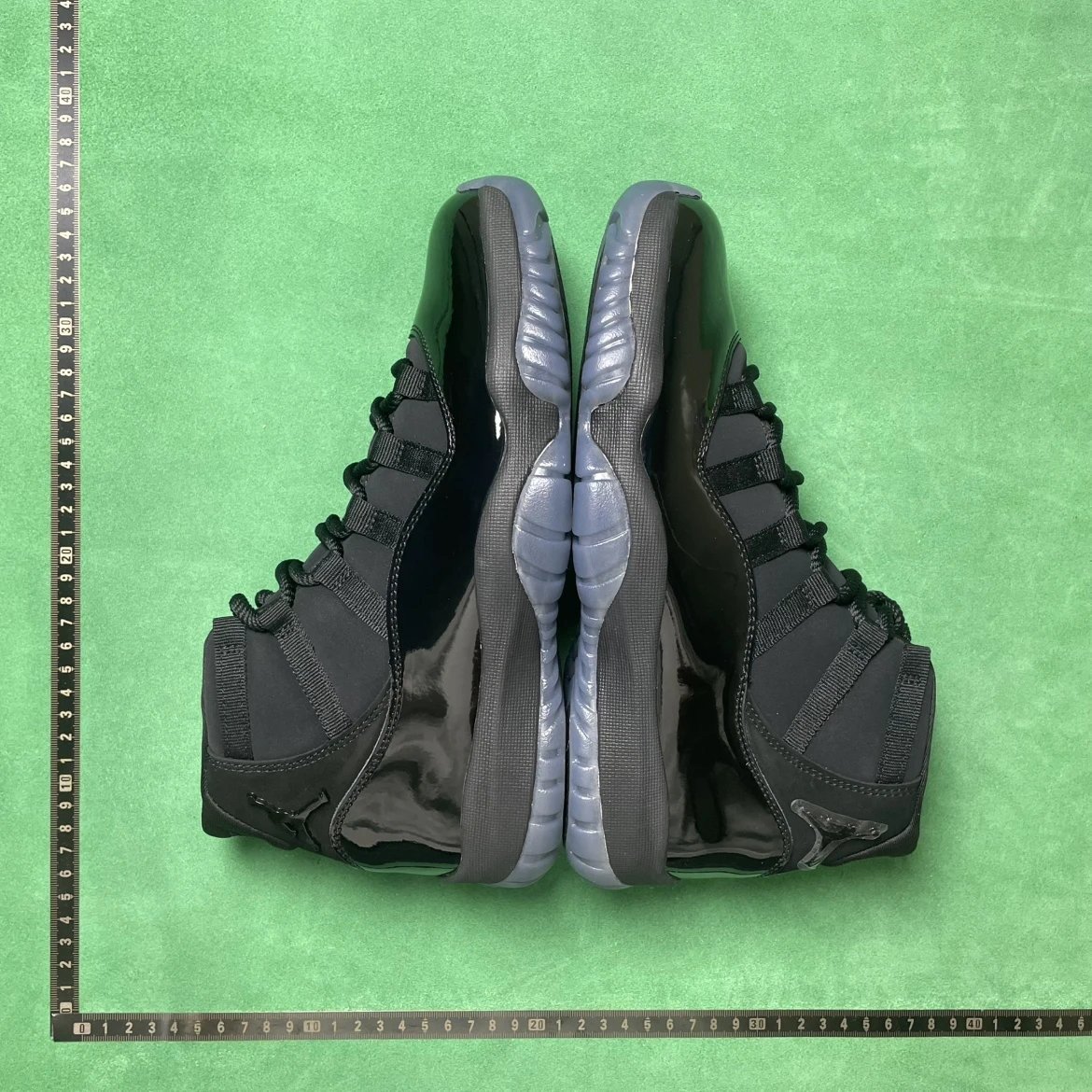 J11 Retro Basketball Shoes