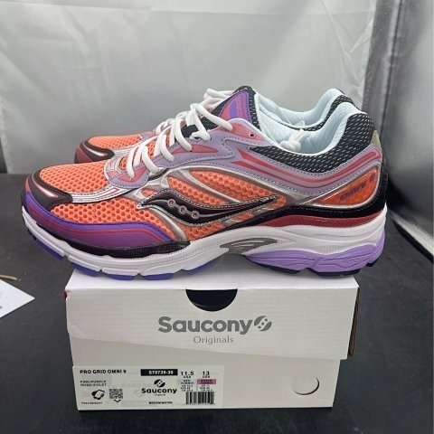 Classic versatile running shoe