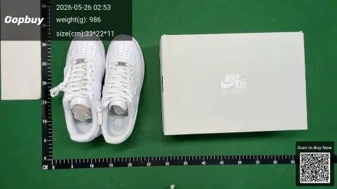 C the latest batch of three white pure white low pure three black pure black matte black simple comfortable shock absorption non-slip wear-resistant low life leisure sports Joker lovers shoes CW2288-111 -5