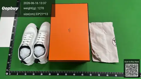 Classic Casual Sports Sneakers -1