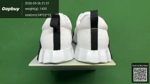 Classic Casual Sports Sneakers -3