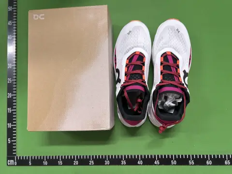 On Cloudmonster Lightweight Running Shoes -4