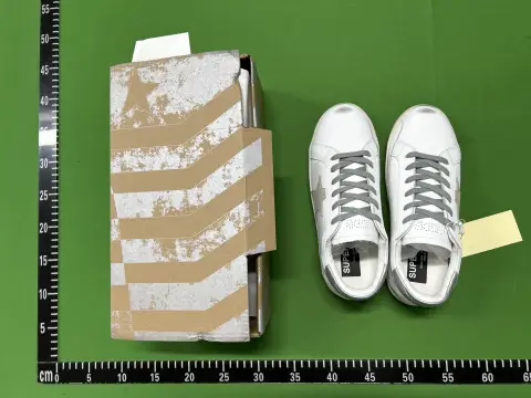 LZ-1 Fashion Star Distressed Sneakers -2